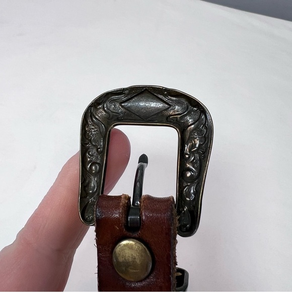 Vintage brown leather snake inlay brass buckle ladies belt size 30